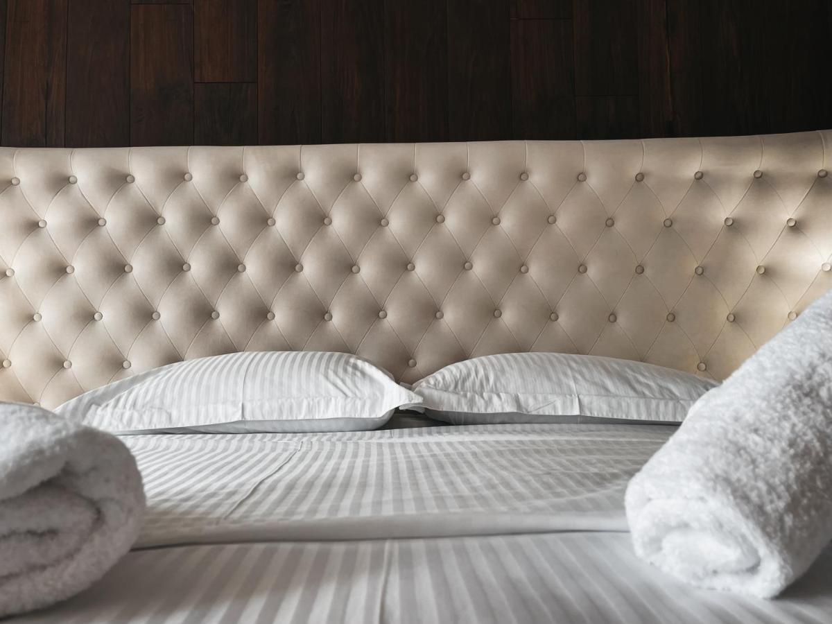 Amansar Boutique Hotel Tiranë Luaran gambar